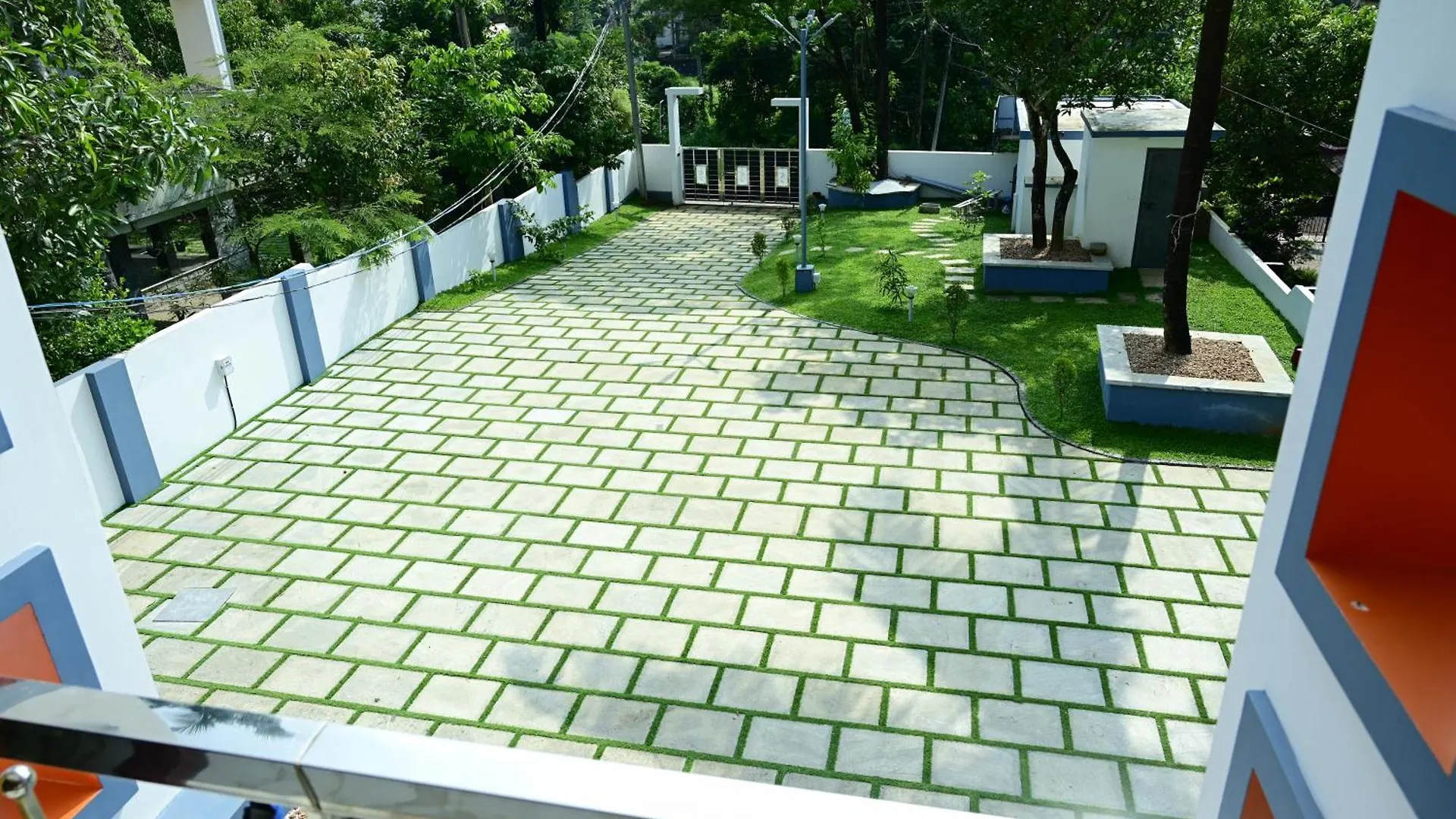 Days Inhome Paravur 0*,  India